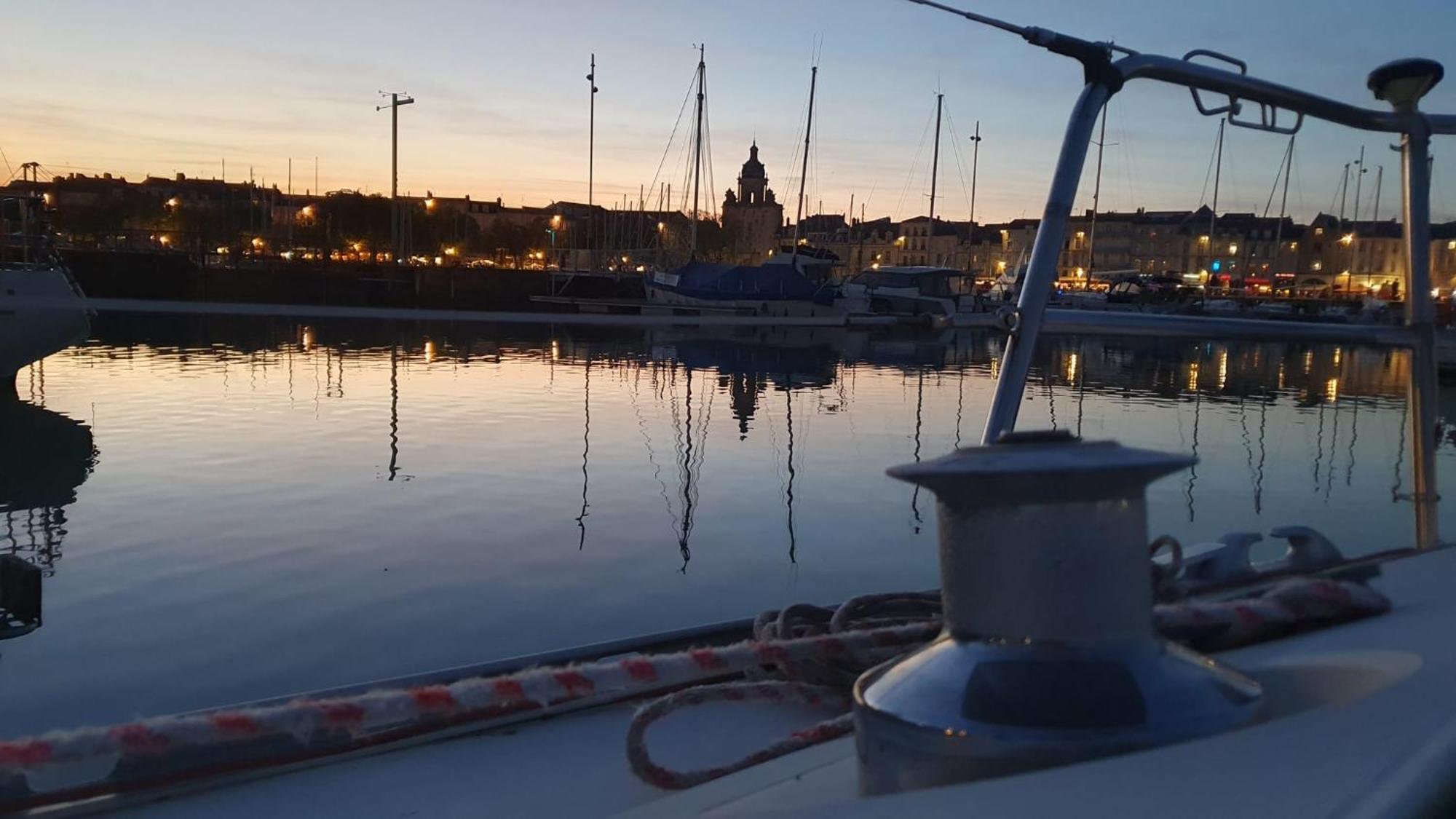 Coriandre 2 - Dormir Sur Un Grand Voilier 9 Personnes By Nuits Au Port La Rochelle  Exteriér fotografie