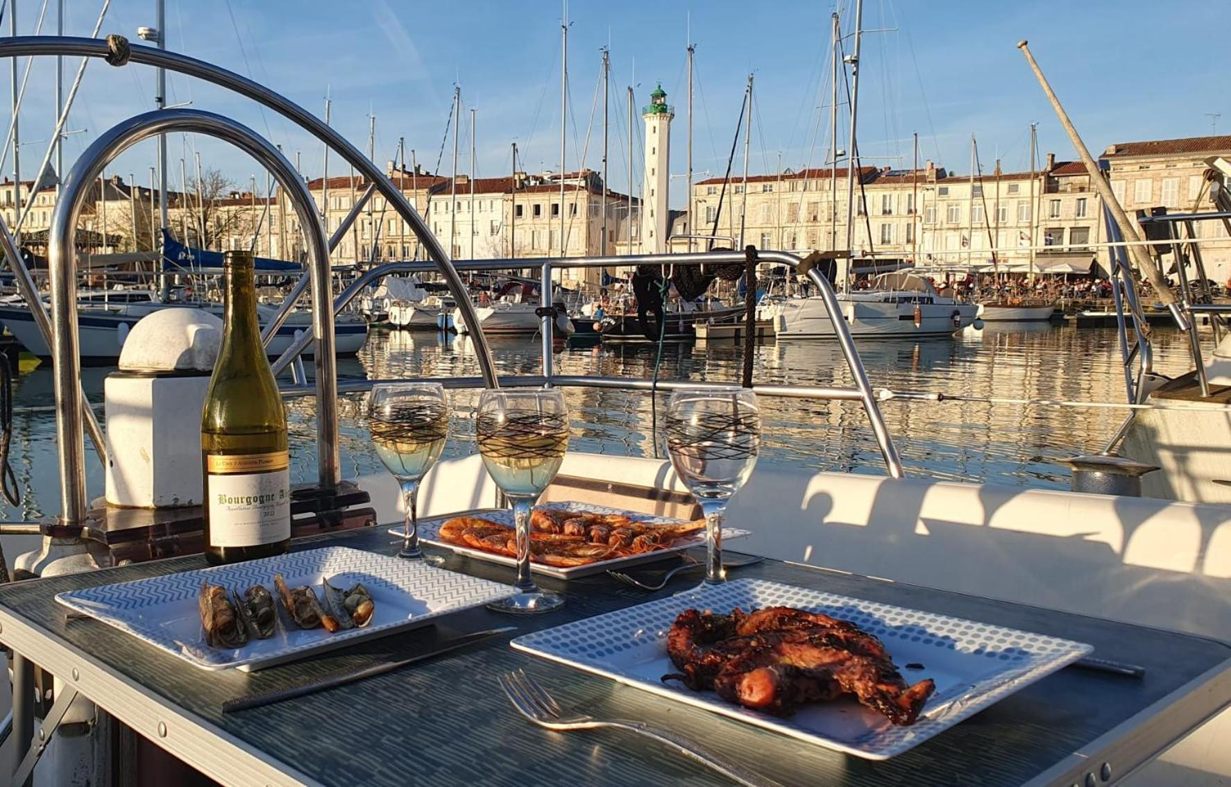 Coriandre 2 - Dormir Sur Un Grand Voilier 9 Personnes By Nuits Au Port La Rochelle  Exteriér fotografie